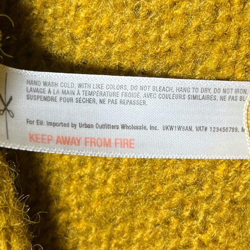 Akemi & Kin Open Cardigan - Picture 9 of 14